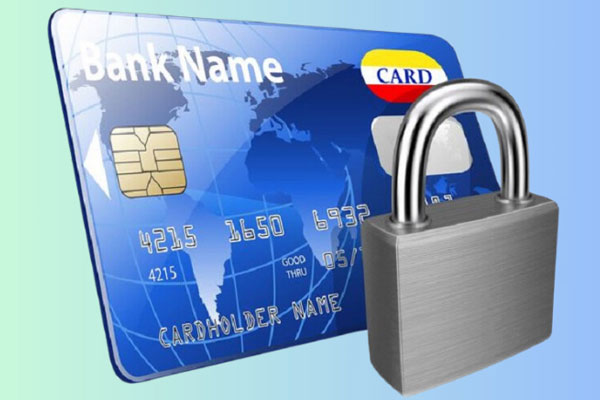 Ngân hàng phong tỏa tài khoản tiết kiệm của ông M đã gây khó khăn cho bà T trong việc thực hiện nghĩa vụ chăm sóc và trị bệnh cho ông M