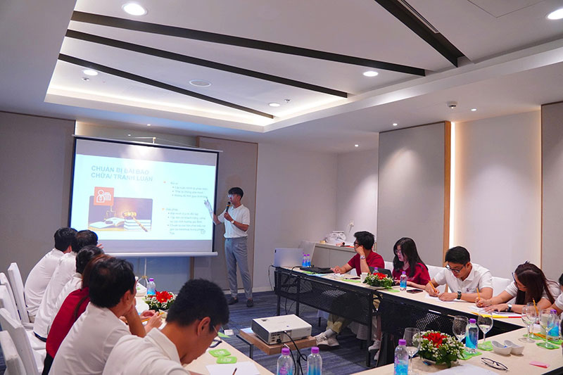 Ứng dụng Định luật Murphy trong hành nghề luật sư – Buổi training nội bộ LHLegal tại Nha Trang