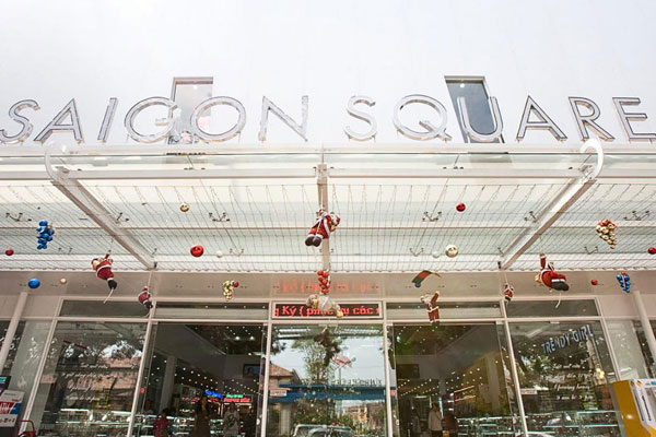 Vì sao hàng giả vẫn tràn lan tại Saigon Square dù liên tục bị xử phạt?
