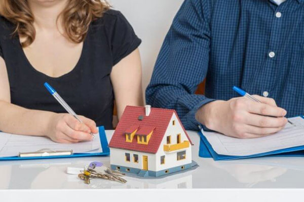 Nếu không có thỏa thuận khác thì lợi tức phát sinh từ tài sản riêng là tài sản riêng của vợ, chồng