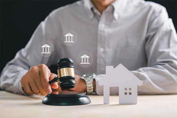Vợ chồng chia tài sản trước khi ly hôn có hợp pháp không?