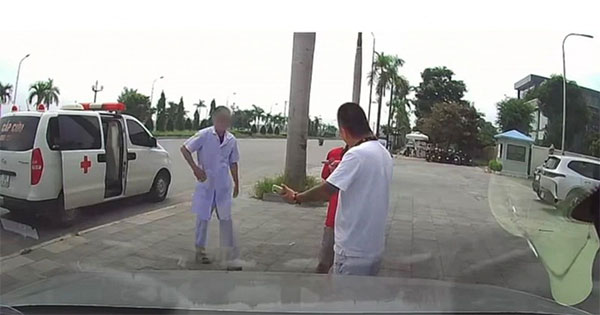 Vụ chở bệnh nhân 16km hết 9,5 triệu đồng: Giá thuốc cao gấp 150 lần có phải lừa đảo?
