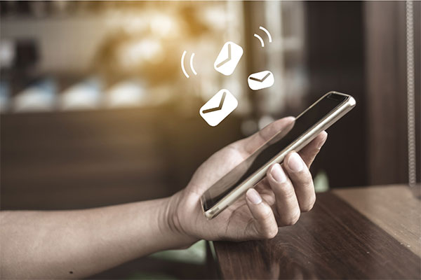 Bên bảo đảm phải thông báo cho bên nhận bảo đảm khi TSBĐ được dùng để bảo đảm thực hiện nghĩa vụ khác