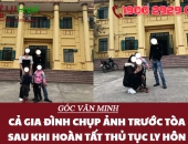Góc văn minh: Cả gia đình chụp ảnh trước tòa sau khi hoàn tất thủ tục ly hôn