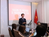 LH Legal tổ chức buổi training nội bộ về chủ đề Kỹ năng đàm phán giải quyết tranh chấp